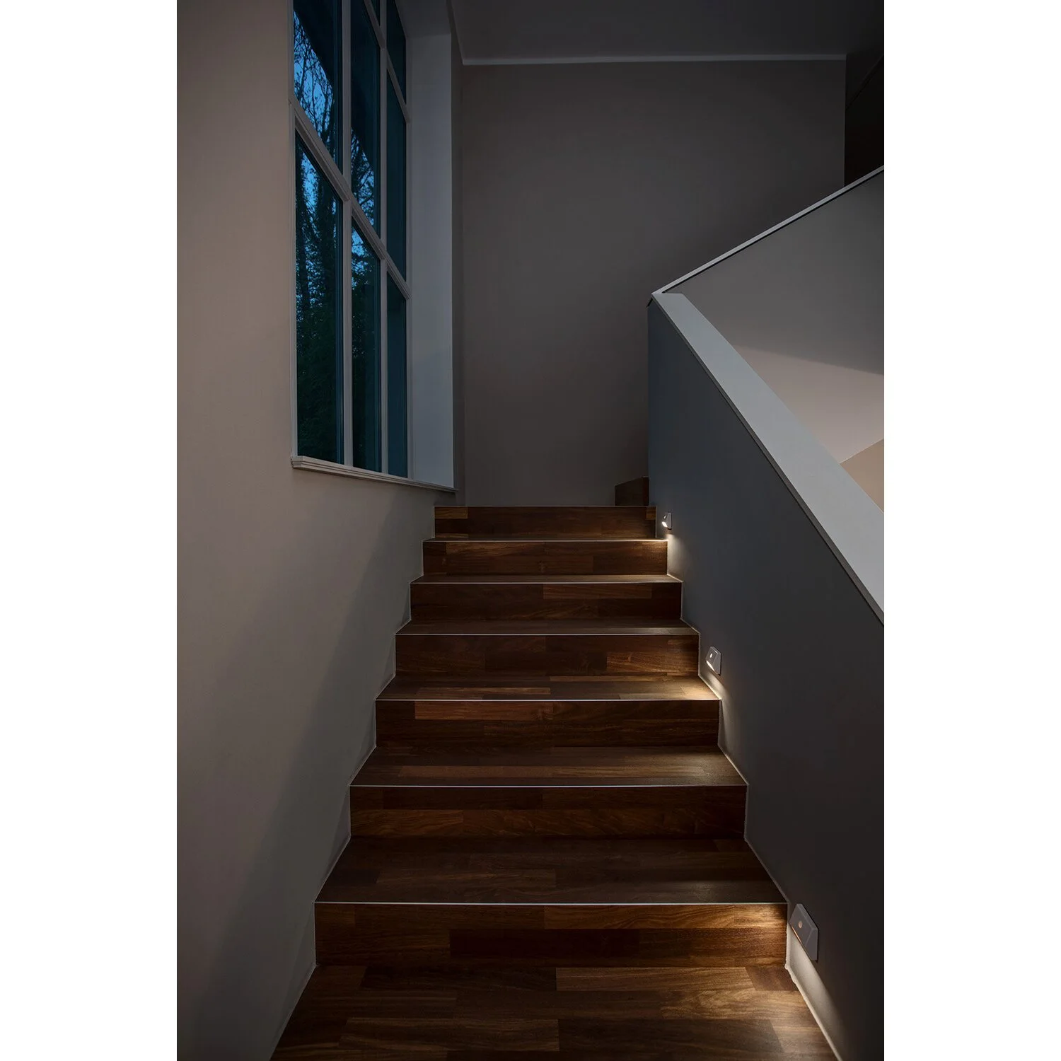 Ledvance LED-Nachtlicht Nightlux Stair Silver Kaltweiss Bewegungssensor Tag-Nach 6 Ledvance LED-Nachtlicht Nightlux Stair Silver Kaltweiss Bewegungssensor Tag-Nach – Bild 6