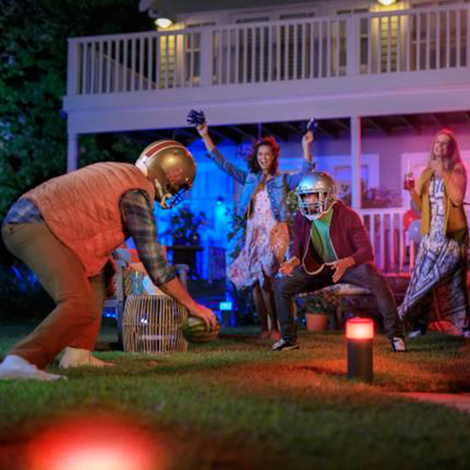 Philips Hue LED-Sockelleuchte Erweiterung White & Color Ambiance Calla Schwarz 8 Philips Hue LED-Sockelleuchte Erweiterung White & Color Ambiance Calla Schwarz – Bild 8