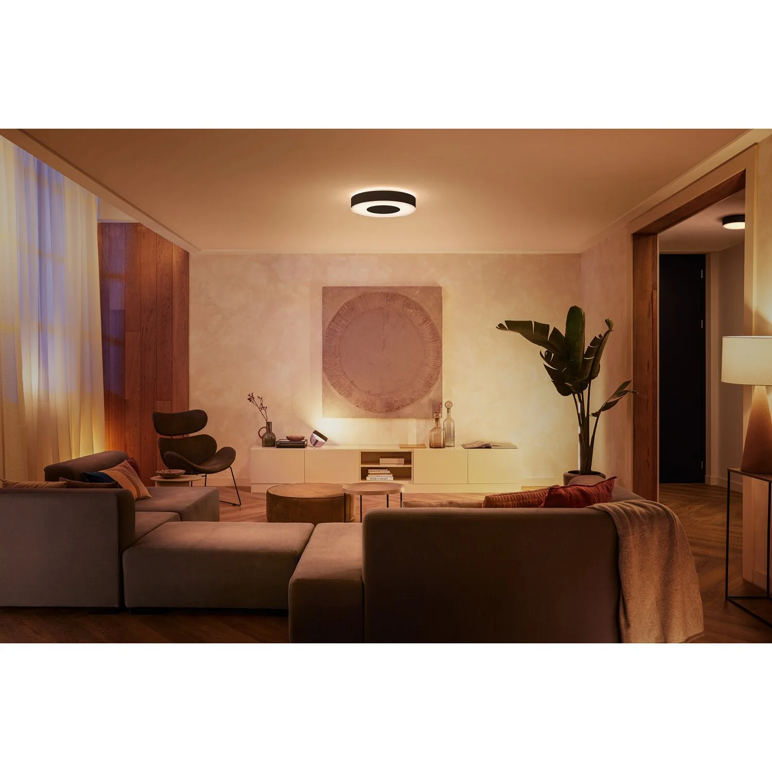 Philips Hue White & Color Ambiance LED-Deckenleuchte Infuse Schwarz 52,5 W 6 Philips Hue White & Color Ambiance LED-Deckenleuchte Infuse Schwarz 52,5 W – Bild 6