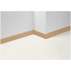 Lampen & Leuchten affär 34 Parador Sockelleiste SL 18 Eiche D030