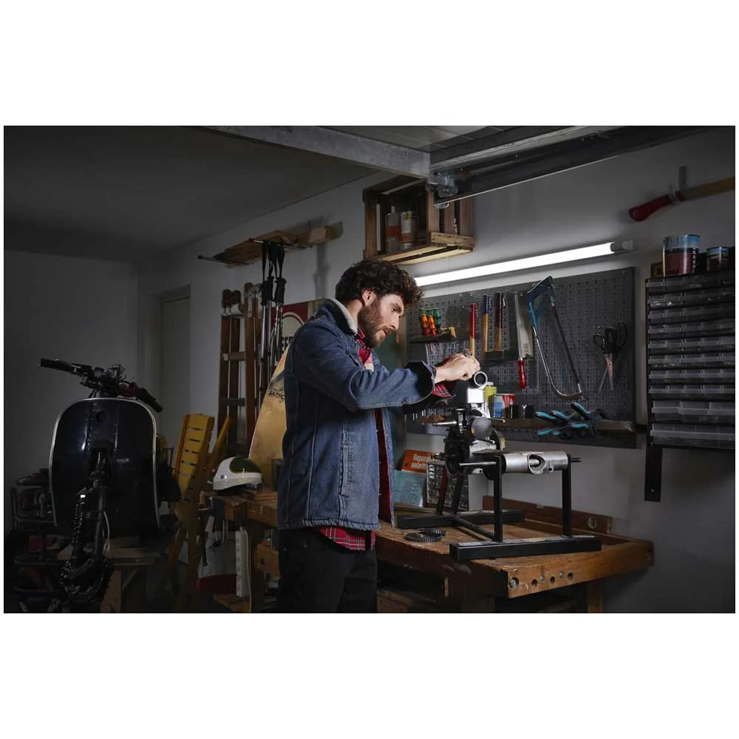 Ledvance LED-Leuchte Power Batten Kaltweiss 1,2 M / 25 W 8 Ledvance LED-Leuchte Power Batten Kaltweiss 1,2 M / 25 W – Bild 8