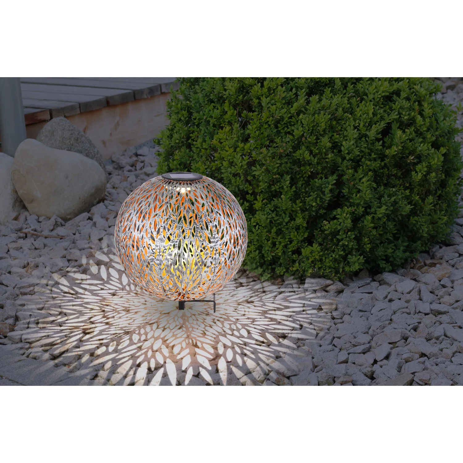 Globo LED-Solarleuchte Kugel Rustikal Mit Dekorstanzungen Ø 27 Cm 6 Globo LED-Solarleuchte Kugel Rustikal Mit Dekorstanzungen Ø 27 Cm – Bild 6
