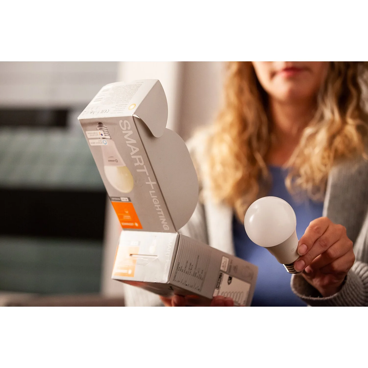 Ledvance Smart+ Leuchtmittel Wifi Classic TW Weiss E27 / 9,5 W 2 Ledvance Smart+ Leuchtmittel Wifi Classic TW Weiss E27 / 9,5 W – Bild 2