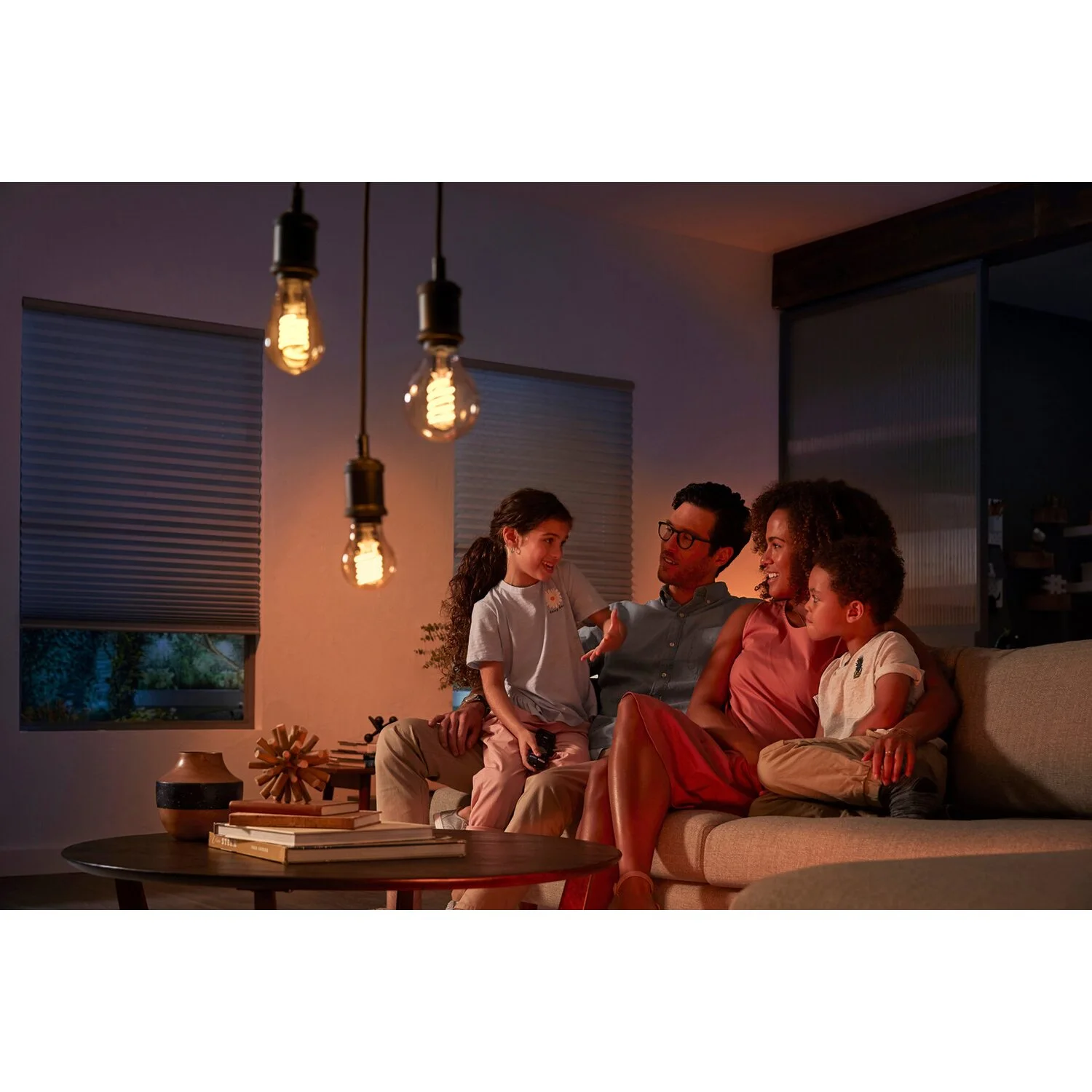 Philips Hue White LED-Leuchtmittel Globe E27 Filament Klar 10 Philips Hue White LED-Leuchtmittel Globe E27 Filament Klar – Bild 10